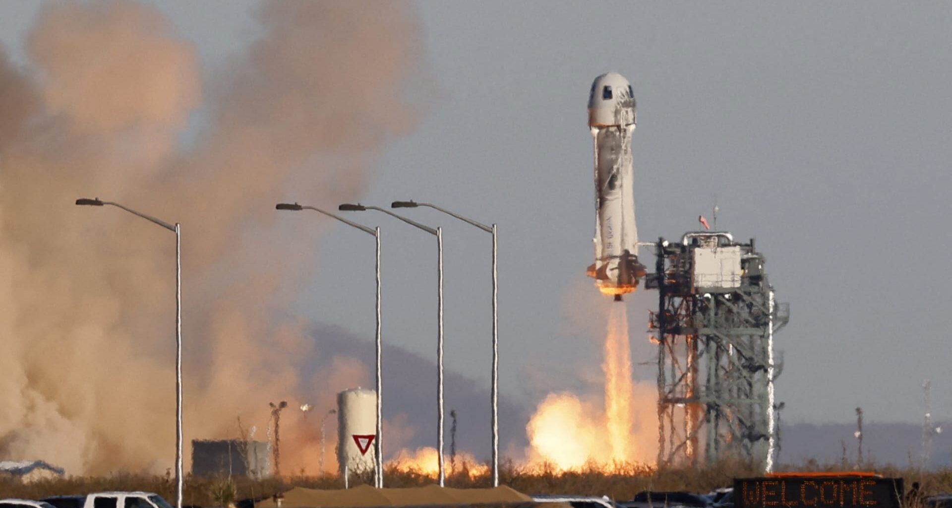 Blue Origin shutters New Shepard rocket program to focus on moon lander development