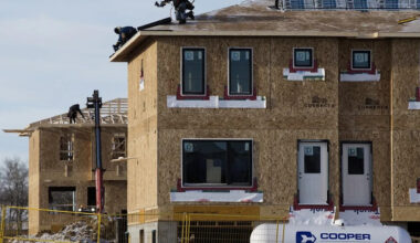 Even hot Calgary, Edmonton housing markets can't escape winter's chill