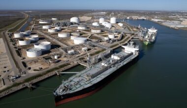 Oil jumps after Trump says Iran supreme leader 'should be very worried'