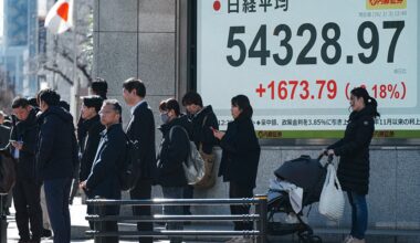 Japan's economy avoids technical recession, but fourth-quarter rebound misses expectations