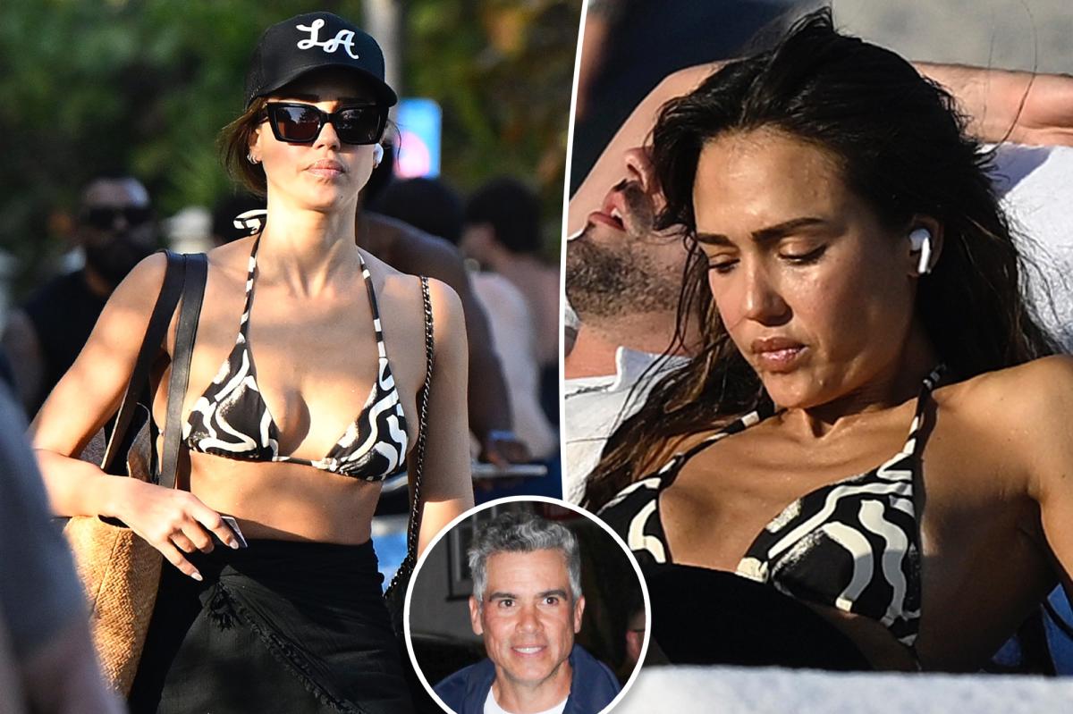 Bikini-clad Jessica Alba celebrates finalized Cash Warren divorce with Miami getaway
