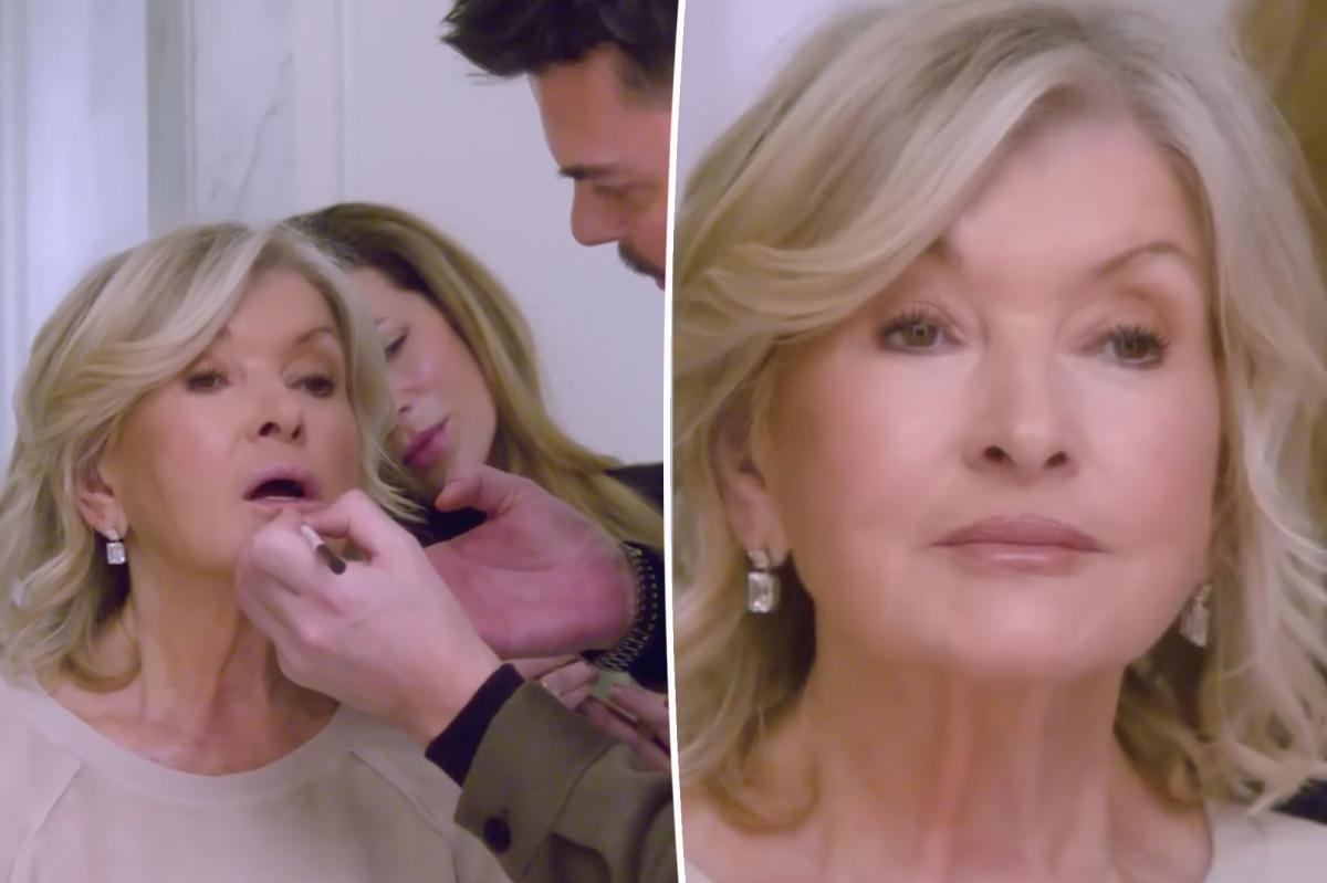 Martha Stewart tries Mario Dedivanovic's 'lip lift' makeup hack