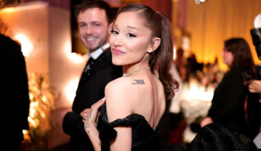 Ariana Grande jokes after fans spot photo edit blunder