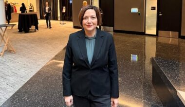 Former campaign manager says Conservatives should link U.S. relations to cost of living