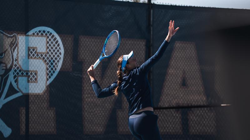 Women’s Tennis Serves Up Sweep of Syracuse to Begin 2026 Campaign