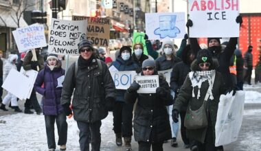 Montrealers call for end to U.S. immigration crackdown at anti-ICE protest