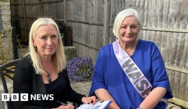Waspi women 'not going away' after pension compensation rejected - BBC