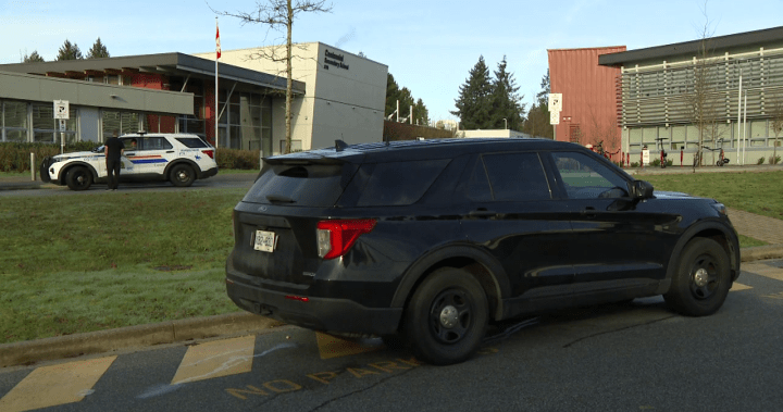 Coquitlam secondary school placed under precautionary lockdown again following threat - BC