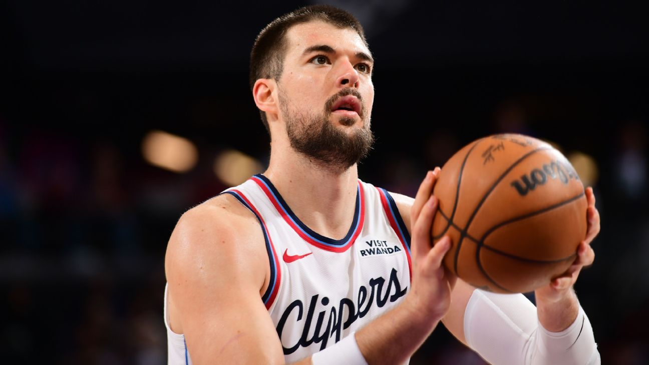 Zubac's Pacers debut on hold until ankle heals, Carlisle says