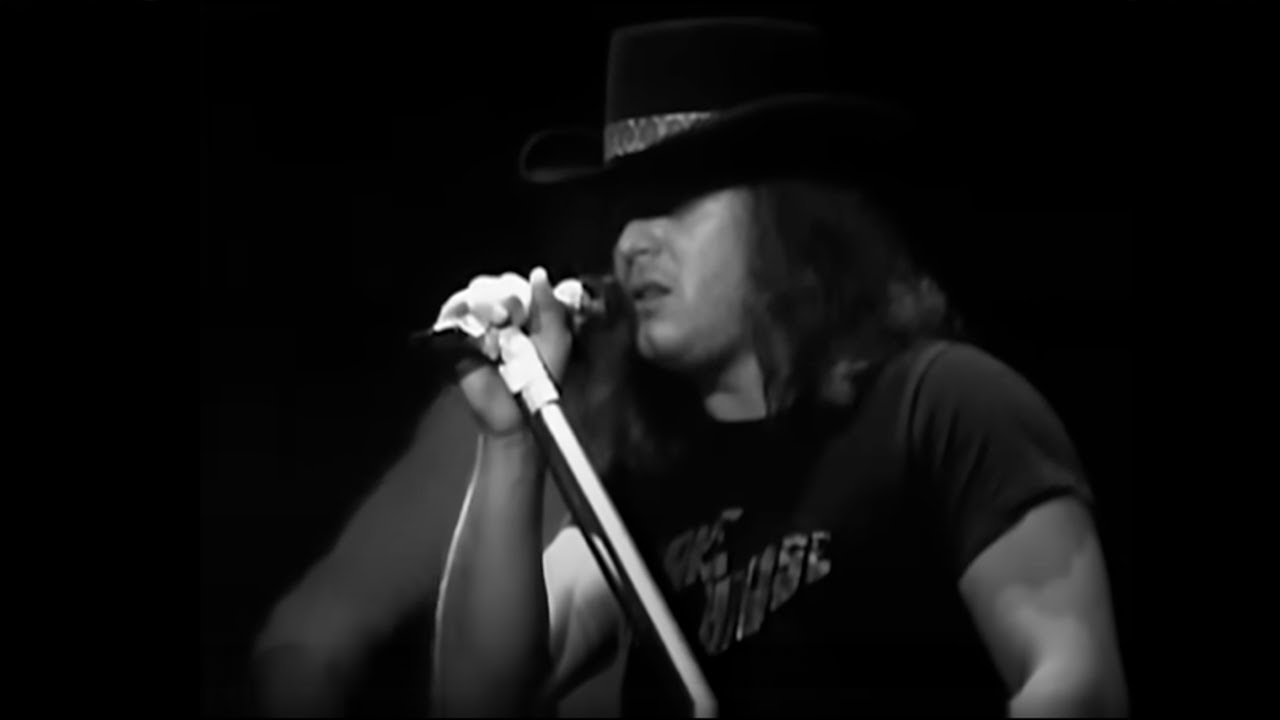 Lynyrd Skynyrd - Tuesday's Gone - 3/7/1976 - Winterland (Official) - YouTube
