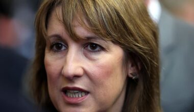 Rachel Reeves's record 7.9% public sector wage rises led to flat productivity growth