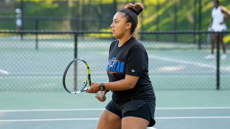 Underclassmen lead Women's Tennis to doubleheader sweep