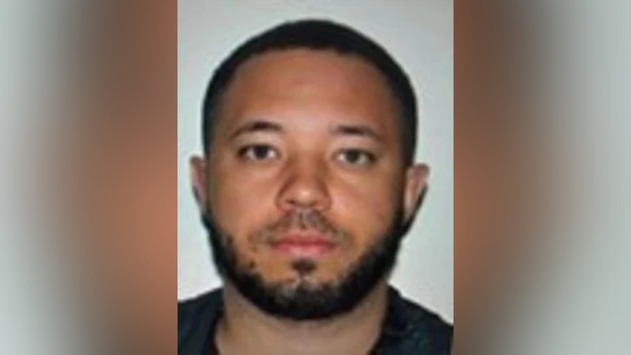 mug shot of bearded man