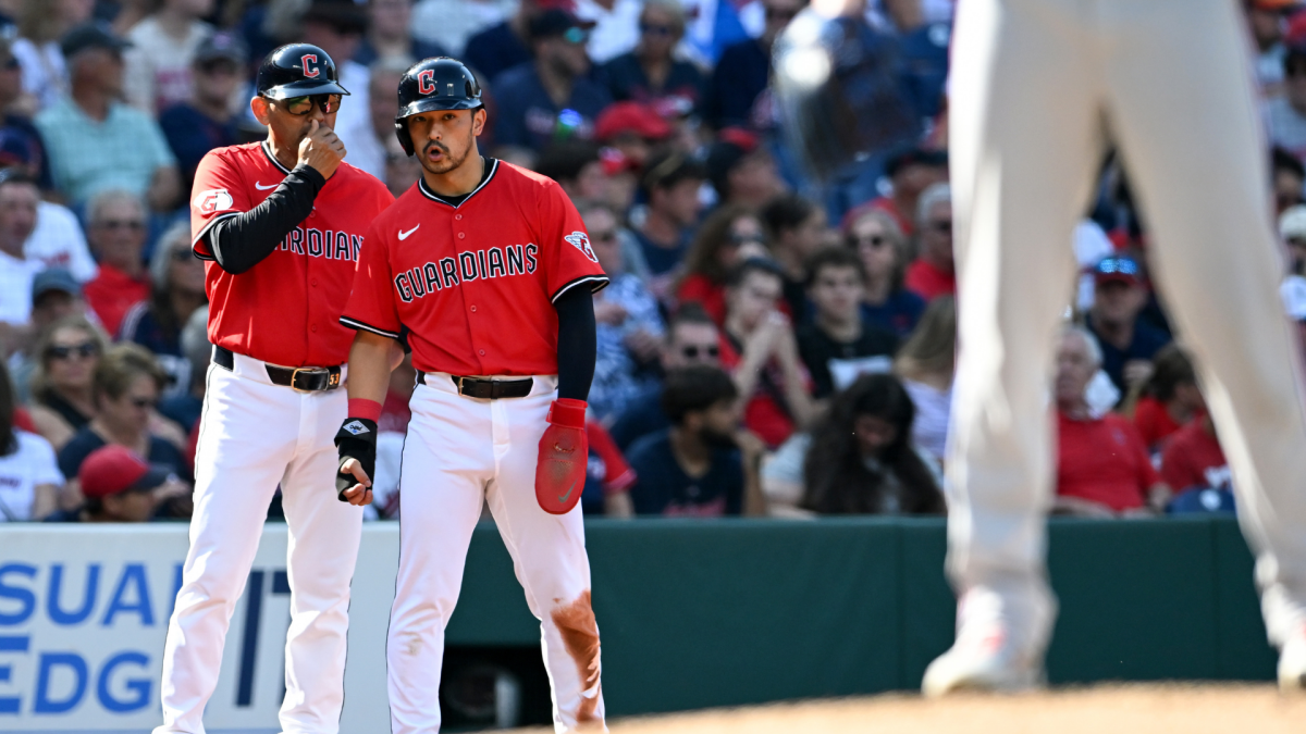 MLB owners approve new rule intended to cut down on pitch-tipping, per report