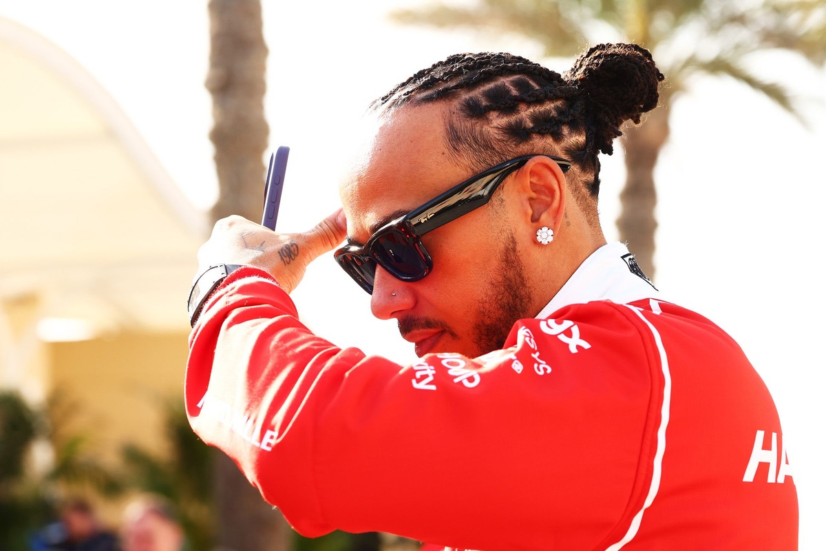 Lewis Hamilton would start a Grenadian bobsleigh team in Winter Olympics admission
