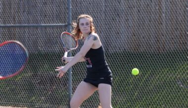 Women's Tennis Edged 4-3 at #21 Wellesley