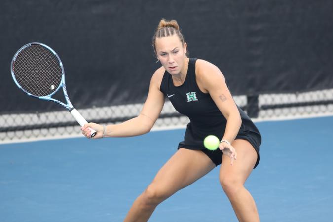 Women's Tennis Tops UC San Diego With Epic Comeback