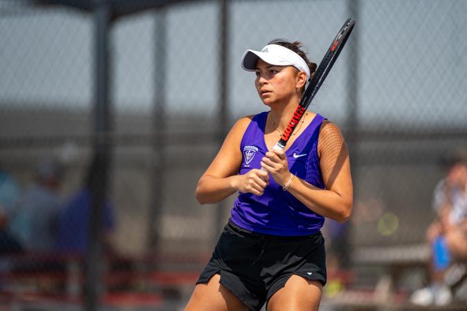Women's Tennis Downed by UC Santa Cruz