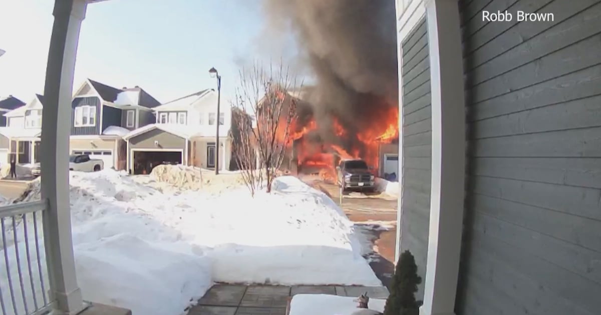 House fire spreads to neighbouring home in Richmond – CTVNews