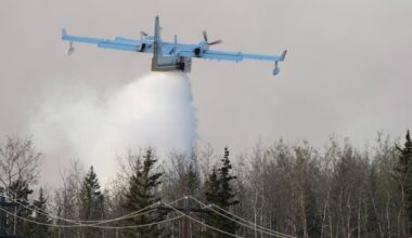 Alberta spending $400M on new water bombers for aging firefighting fleet