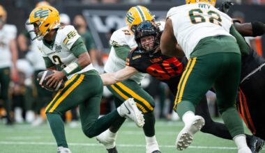 Ottawa Redblacks sign veteran offensive linemen Gregor MacKellar, Martez Ivey