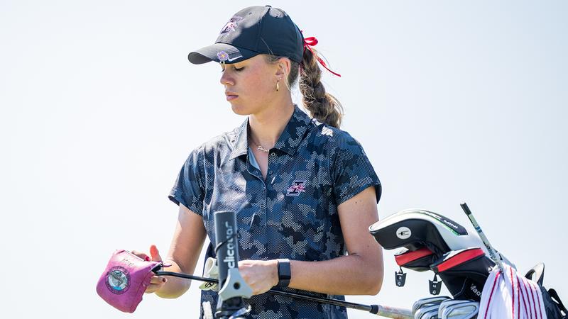 Women's Golf Remains in Scoreboard Top 25 National Poll