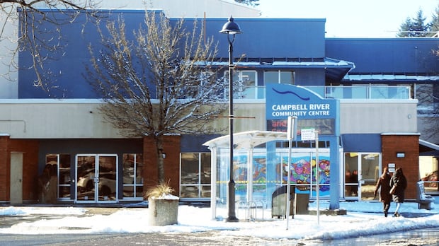 Cold snap on Vancouver Island prompts call for more services for homeless population