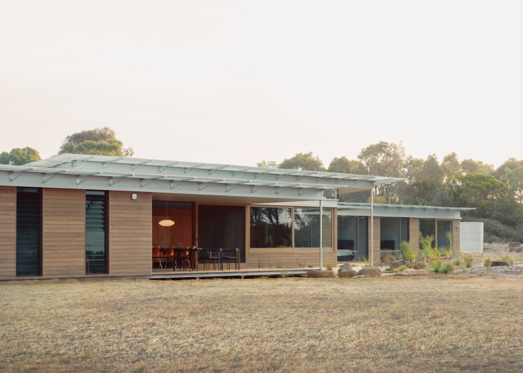 Ironbark House / Not All Architecture - Exterior Photography