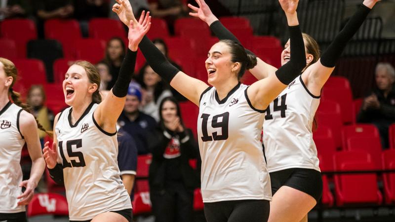 WVB: Wesmen strike first in conference playoff series