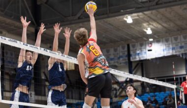 Dinos drop play-in opener to crosstown rival