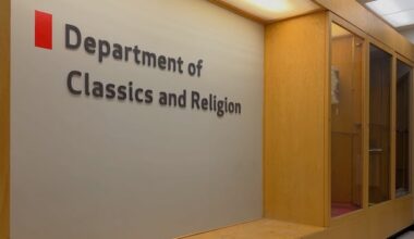 U of C folding classics, religion department as school faces multimillion-dollar budget shortfall