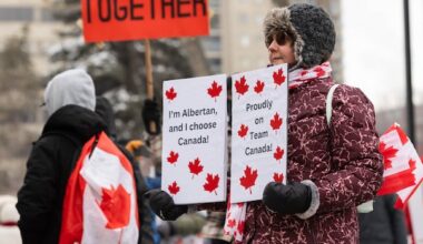 Albertans react to upcoming referendum during weekend rally, call-in radio show