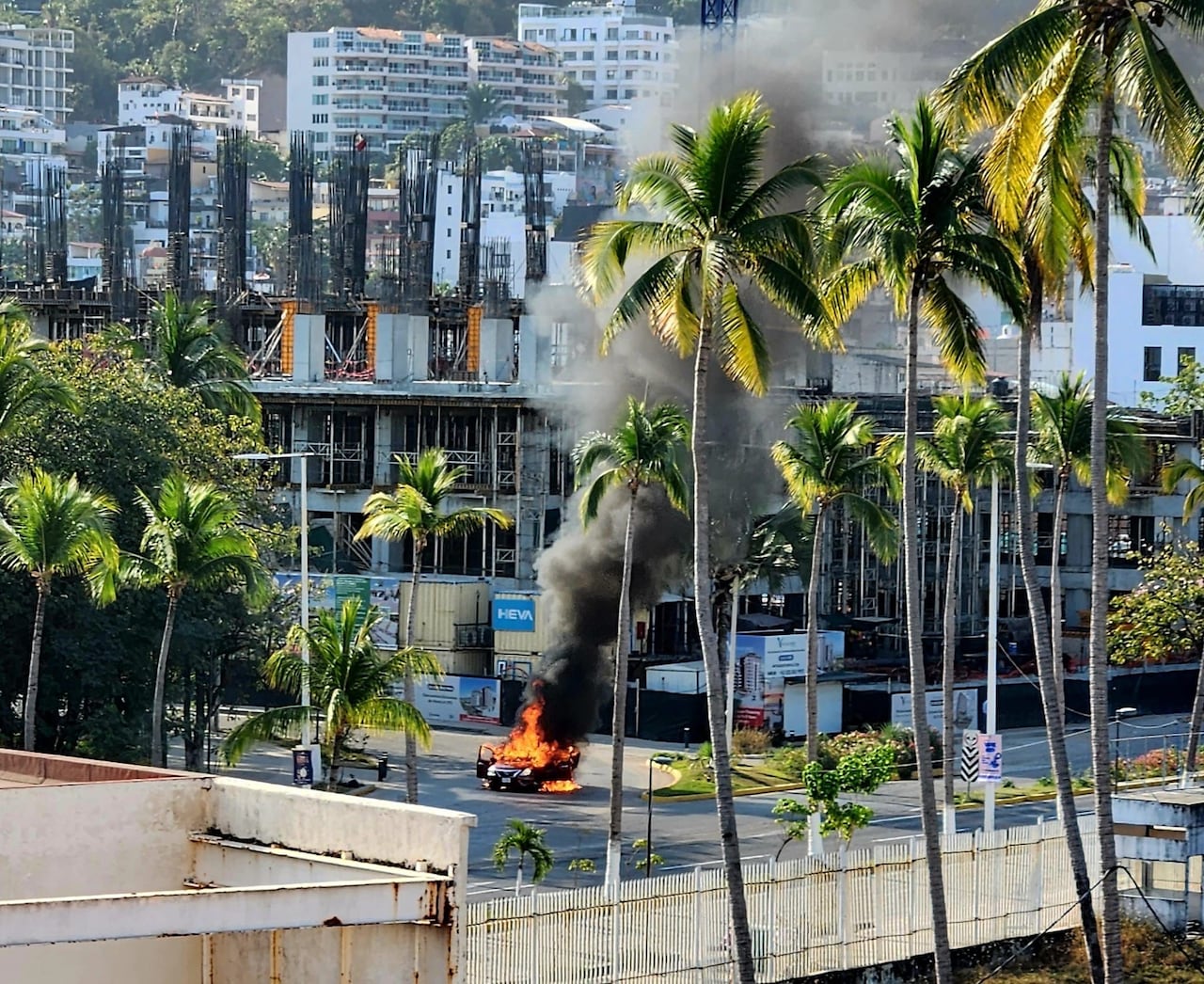  Car burning on exit to Francisco Medina Avenue in Puerto Vallarta