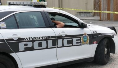 Man facing charges after child struck with baseball bat at Winnipeg store