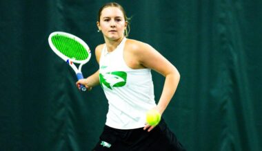 Women’s Tennis Sweeps Beavers in Sunday Showdown
