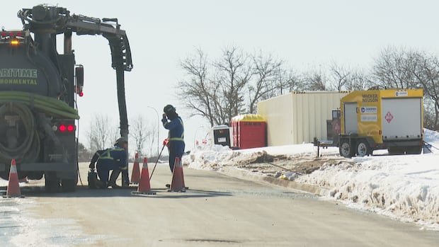 Diesel spill at Fredericton construction site leaves residents concerned about fumes in their homes