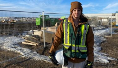 Edmonton woman frustrated by 18-month battle with Equifax and TransUnion to fix credit rating