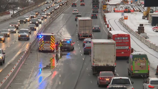 Water main break causing delays on Gardiner Expressway: Toronto police