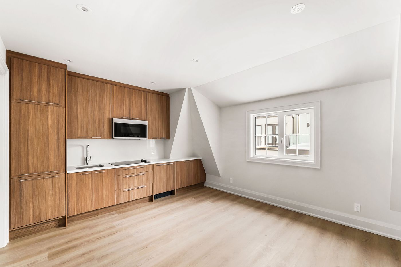 168 Bedford Park Avenue Toronto