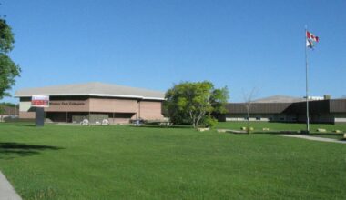 Windsor Park Collegiate cancels in-person classes Wednesday because of threat – Winnipeg Free Press