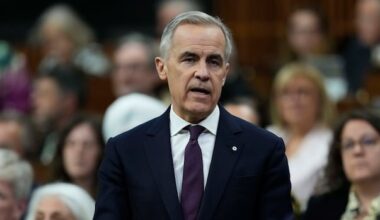 Carney knew of South Bow's Keystone XL plans before White House meeting, Reuters source says