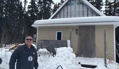 Innu chief condemns 'cowboy' tactics after wildlife officers raid cabin for caribou carcass