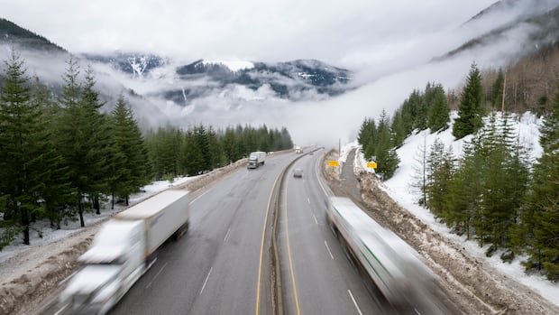 Heavy snowfall coming for B.C. Interior, Coquihalla Highway