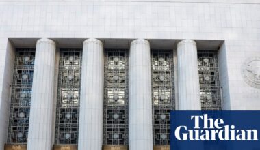 Woman at heart of US trial says she was addicted to social media at age six | Technology