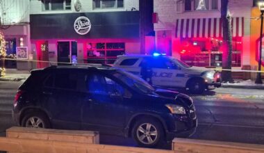 Pedestrian dead after being struck by vehicle in Mississauga: Peel police