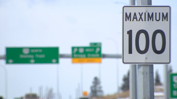 Calgary police commission questions why its officers can't impound vehicles for excessive speeding