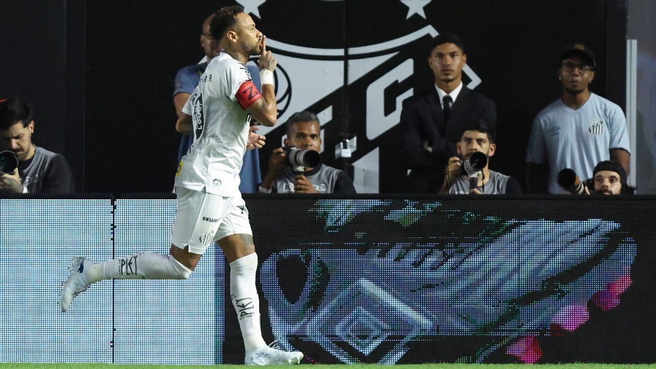 Neymar shushes critics after first goals in Santos return