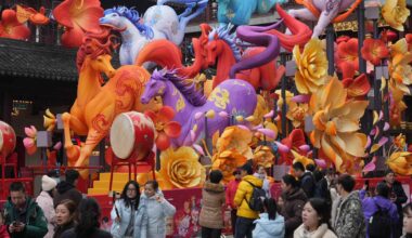 1 in 4 China-listed firms in red last year on weak consumer spending