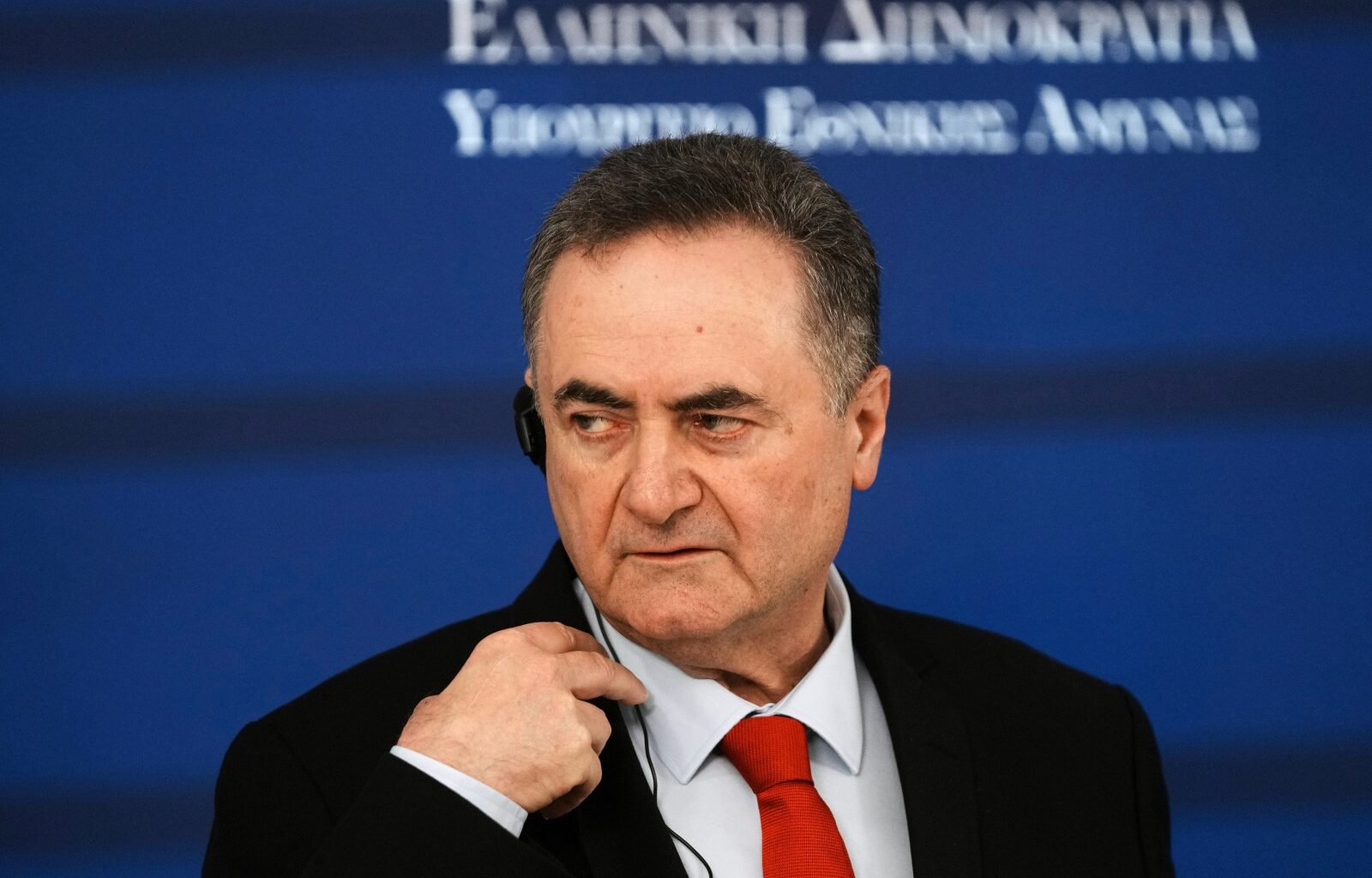 US and Israel launch a major attack on Iran. Trump urges Iranians to ‘take over’ – Winnipeg Free Press