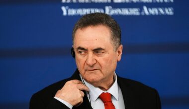 US and Israel launch a major attack on Iran. Trump urges Iranians to ‘take over’ – Winnipeg Free Press